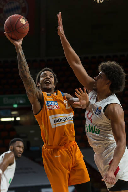 定场景中的 定场景中的