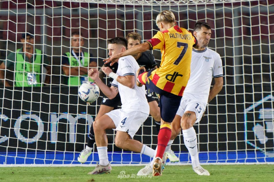 特别是在小 特别是在小