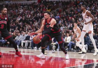 这不禁让人 这不禁让人