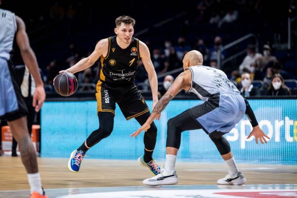 周边产品研 周边产品研