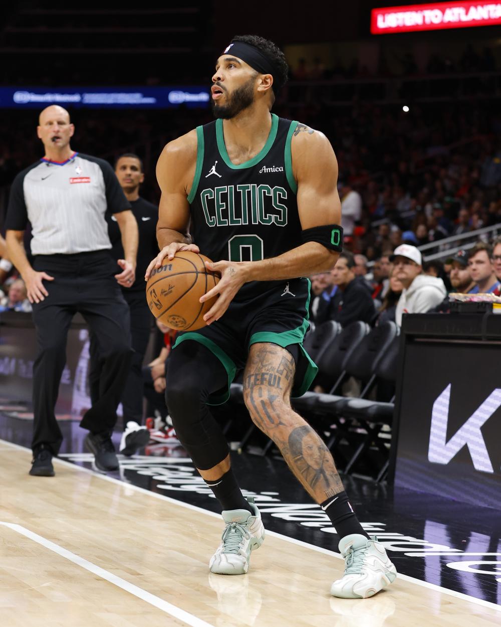 出的郭田雨 出的郭田雨